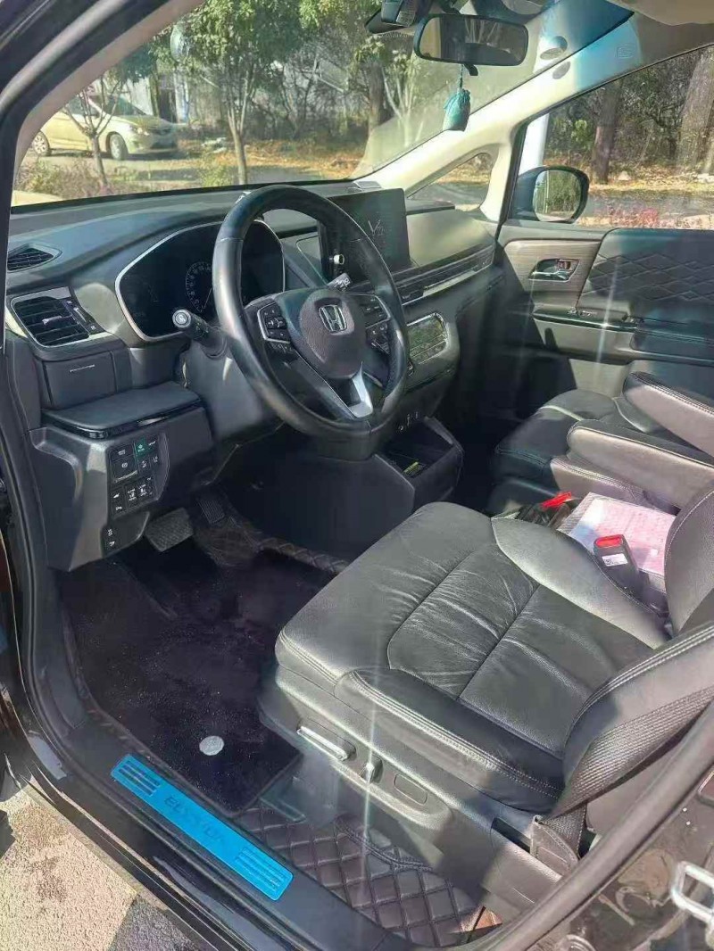 威海22年本田艾力绅7