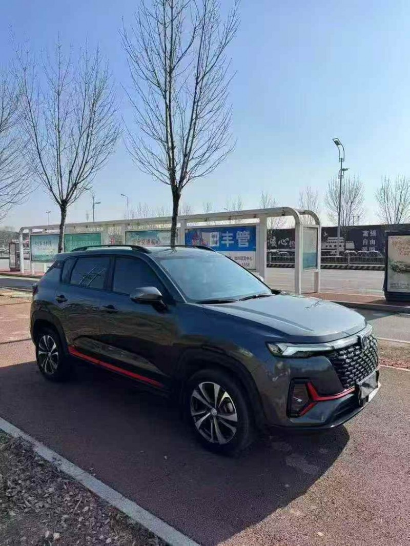 枣庄22年长安汽车CS352