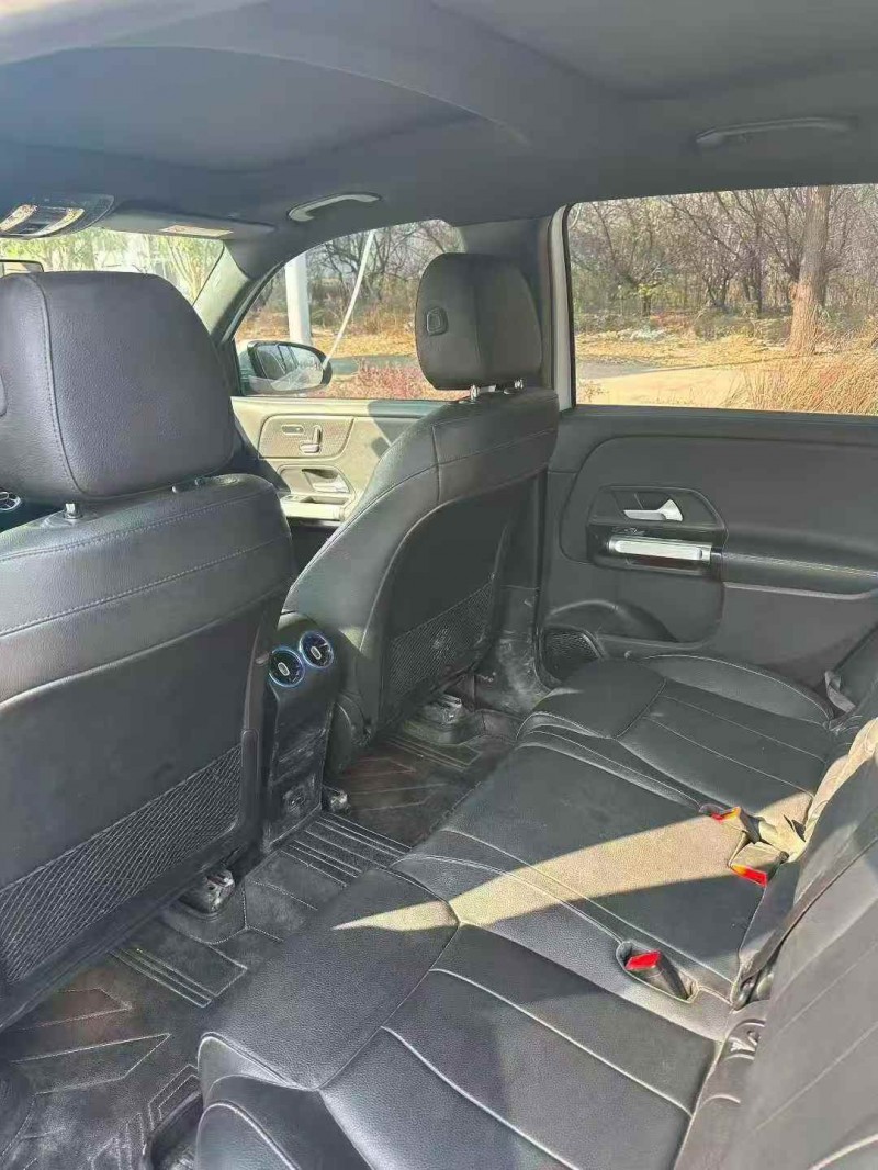 威海21年奔驰GLB8