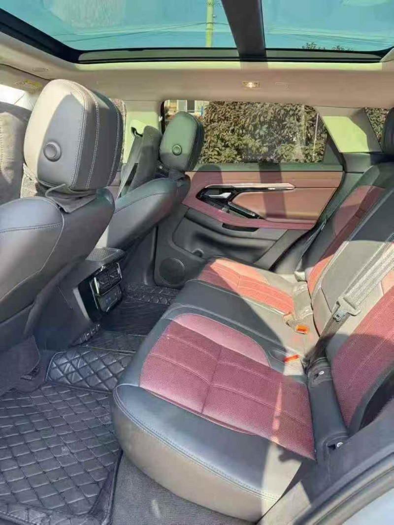 枣庄23年路虎极光4