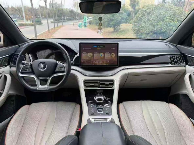 泰安23年比亚迪宋8