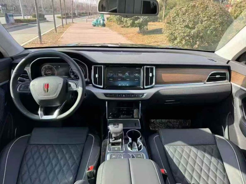 泰安25年红旗HS59