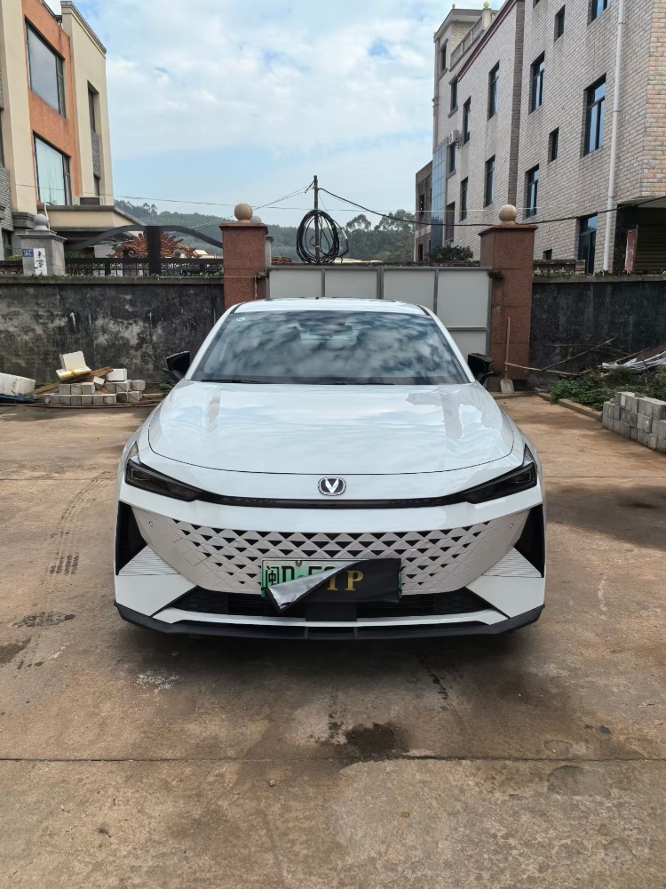 泉州25年长安汽车UNI1