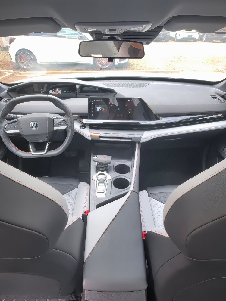 泉州25年长安汽车UNI6