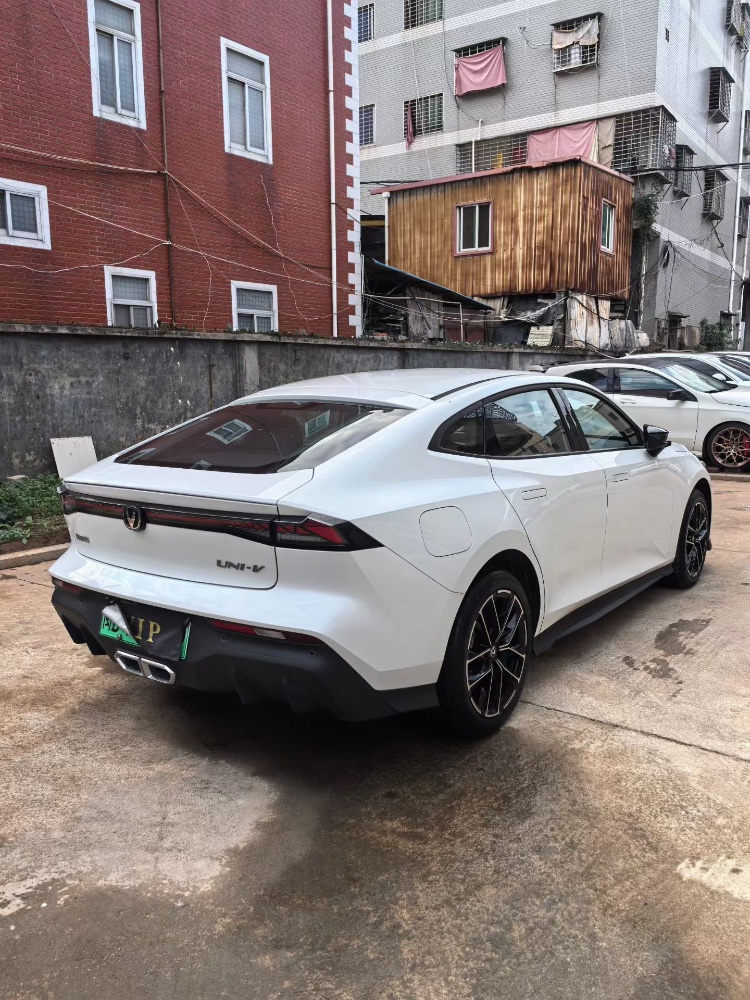 泉州25年长安汽车UNI9