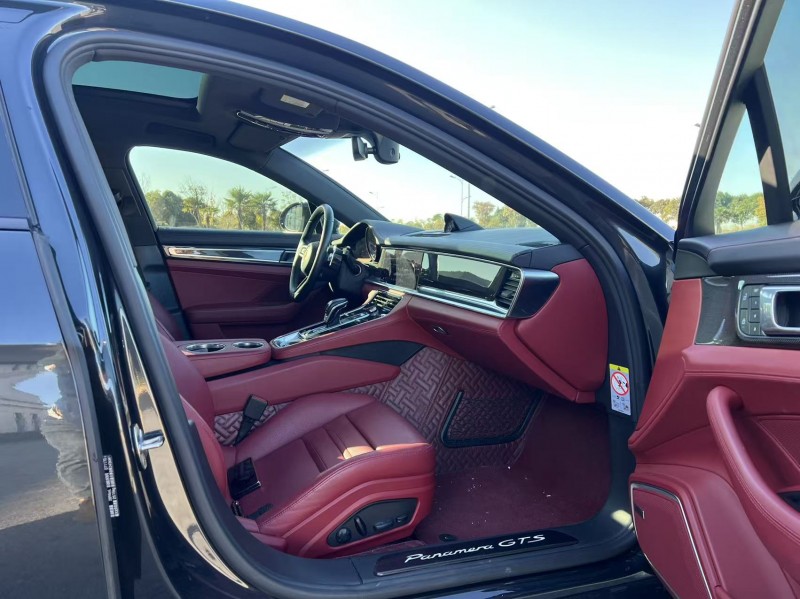 盐城22年保时捷帕拉梅拉6