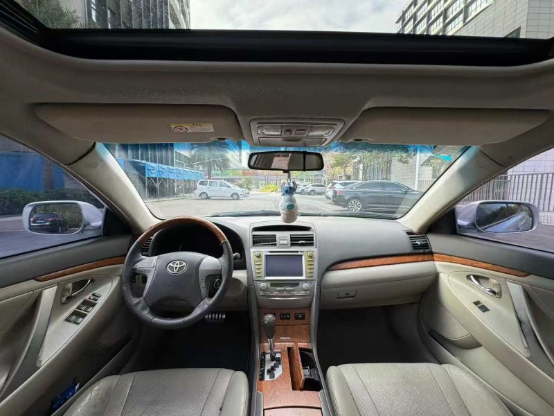 佛山11年丰田凯美瑞5