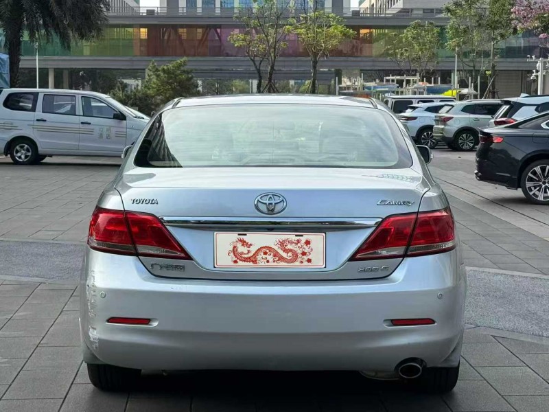 佛山11年丰田凯美瑞9