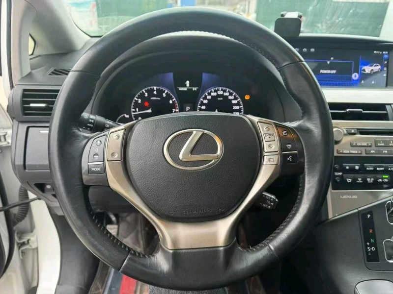 淄博15年雷克萨斯RX8