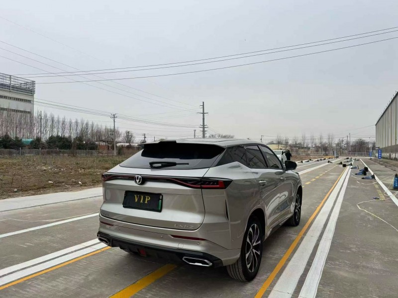 菏泽25年长安汽车UNI8