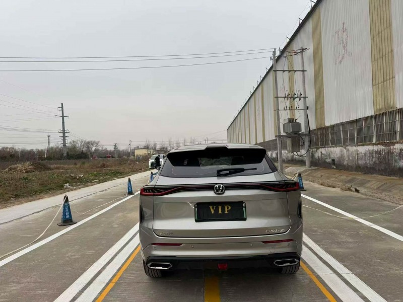 菏泽25年长安汽车UNI9