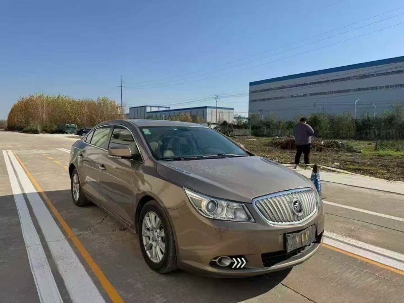 菏泽13年别克君越3