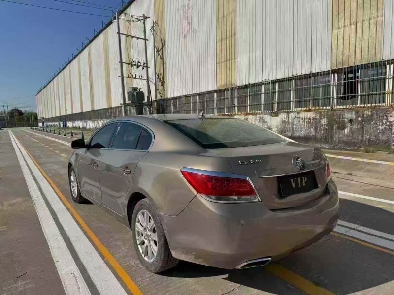 菏泽13年别克君越7