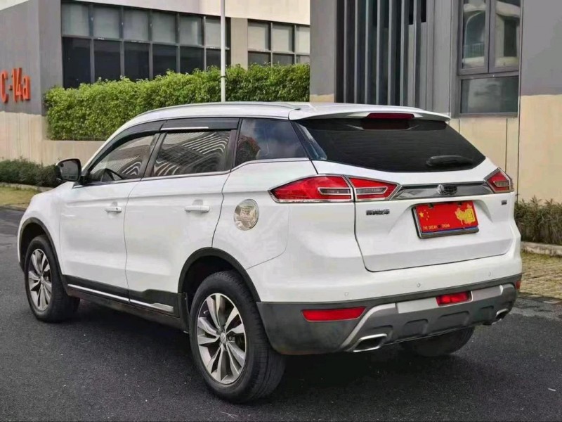 广州17年吉利博越8