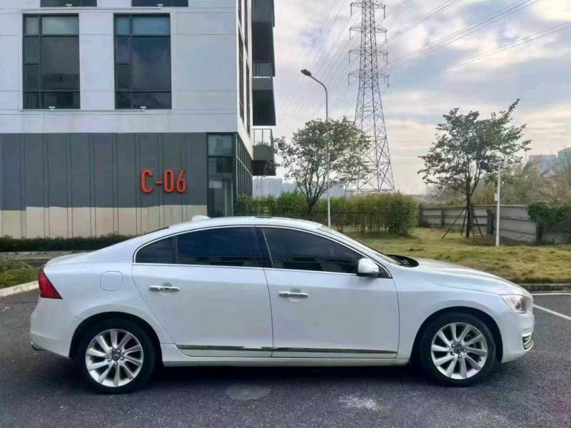 广州16年沃尔沃S60L5