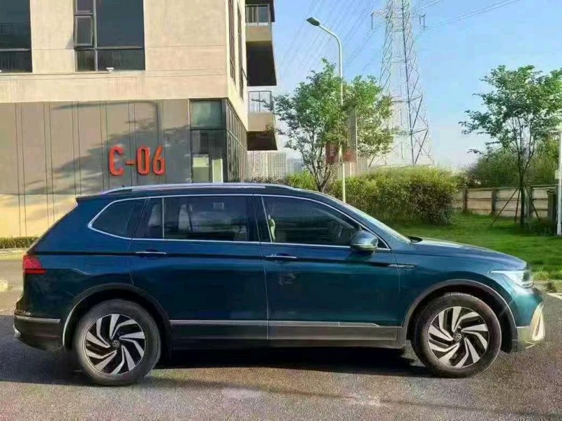 广州22年大众途观6