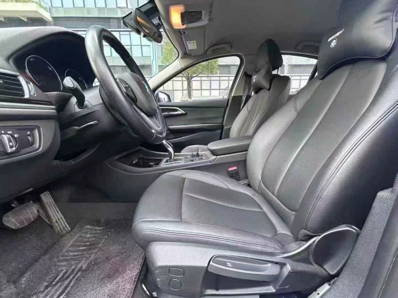 东莞20年宝马1系4