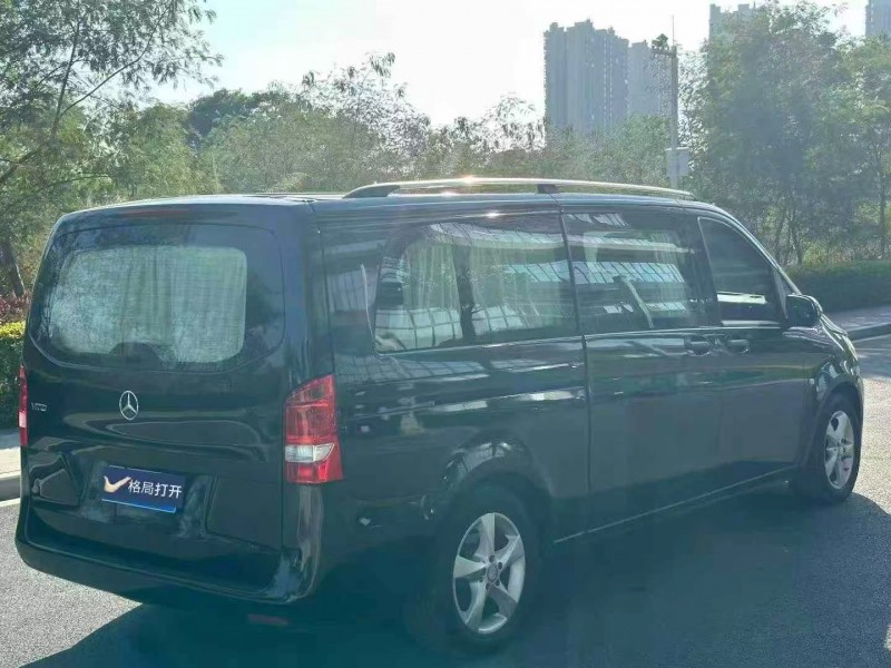 东莞18年奔驰威霆8