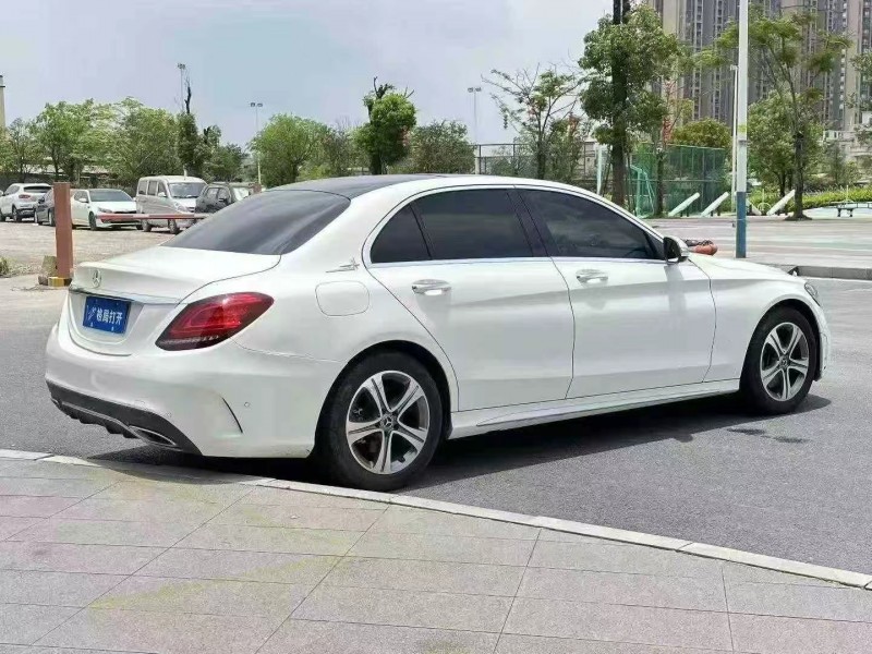 东莞19年奔驰C8