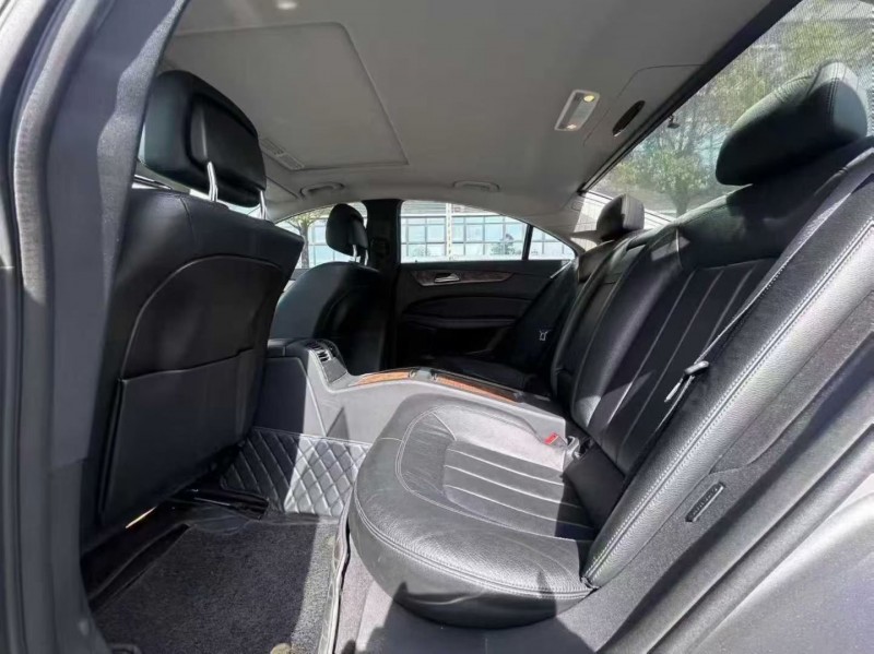 东莞14年奔驰CLS5