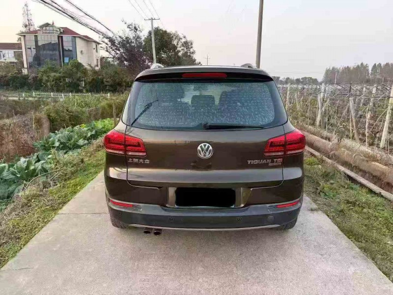 嘉兴14年大众途观8