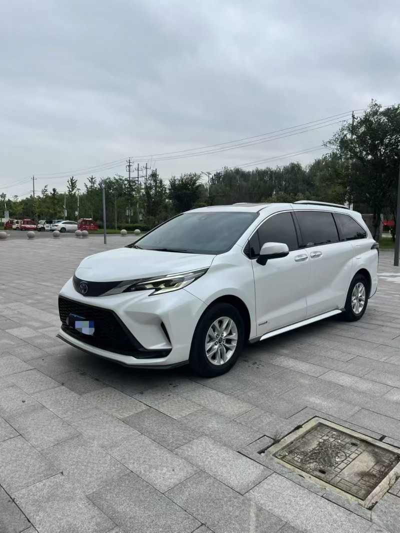 南昌23年丰田格瑞维亚2