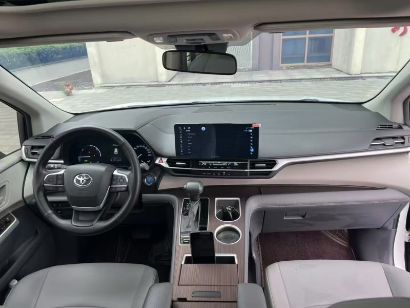 南昌23年丰田格瑞维亚6