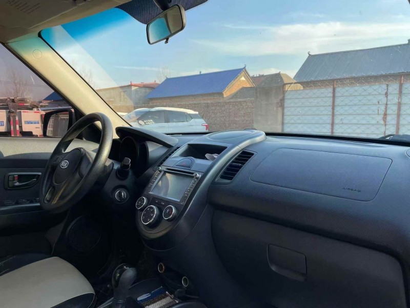 菏泽13年起亚秀尔4