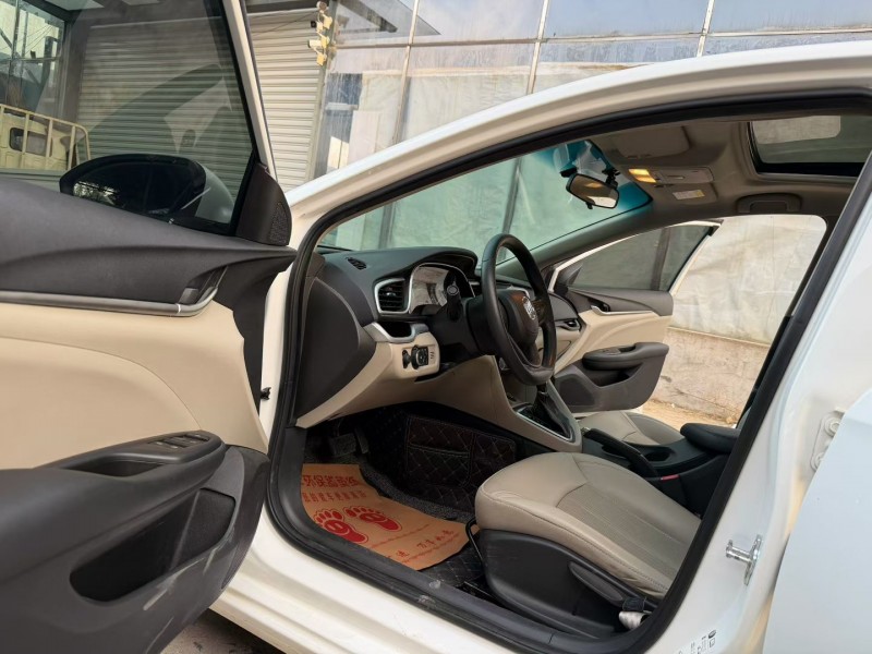 徐州17年别克英朗4