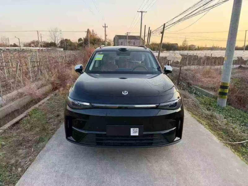 衢州25年零跑汽车C161