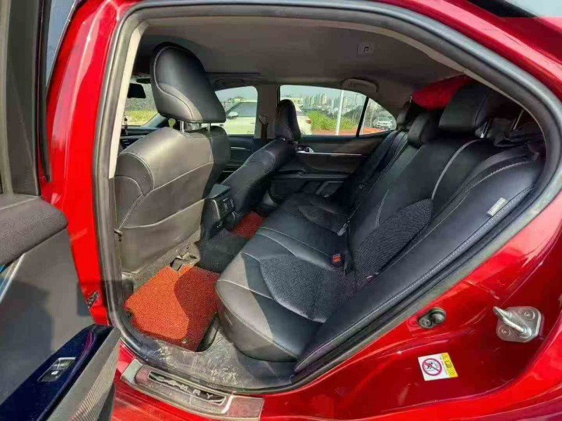 吉安18年丰田凯美瑞6