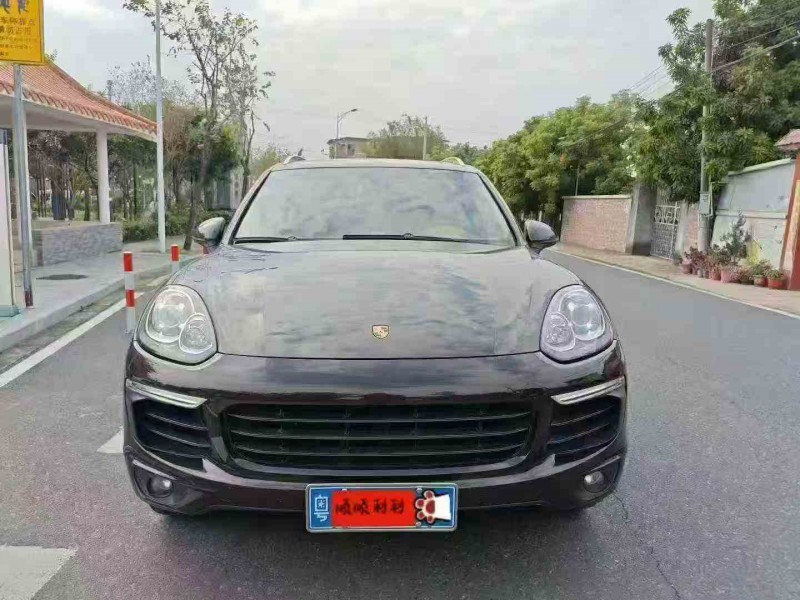 江门15年保时捷卡宴1