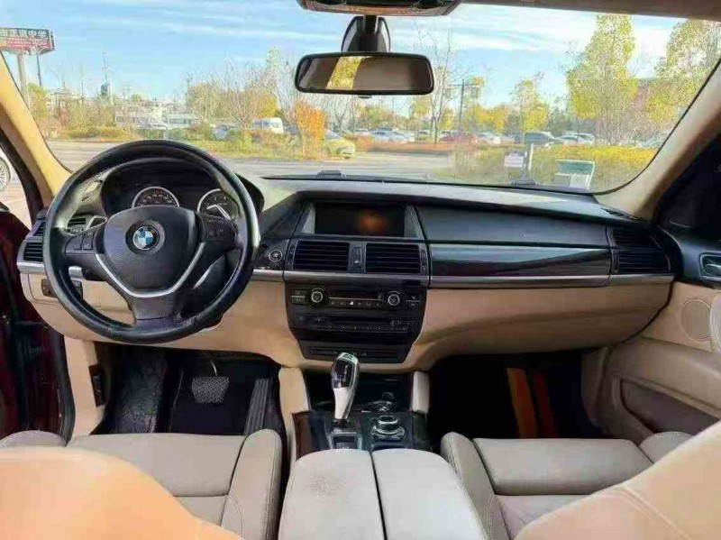 昆明12年宝马X64