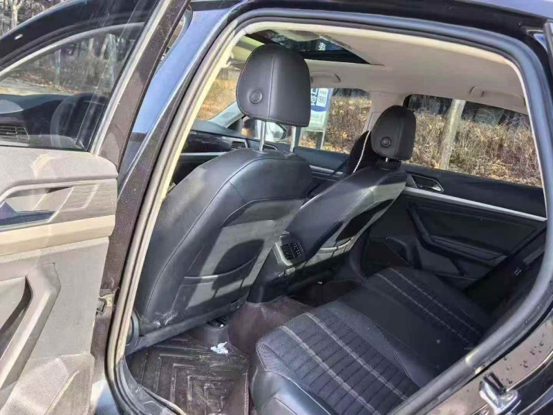 东营21年大众朗逸4