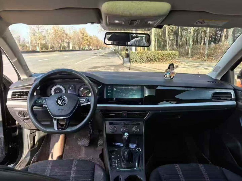 东营21年大众朗逸5