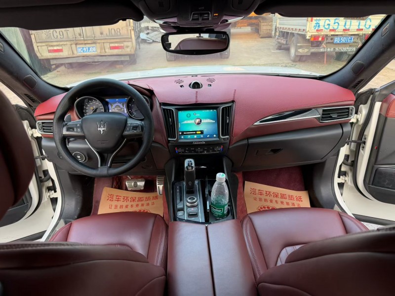 徐州19年玛莎拉蒂Levante5
