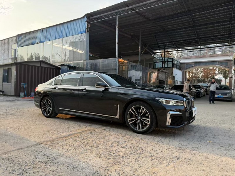 徐州20年宝马7系3