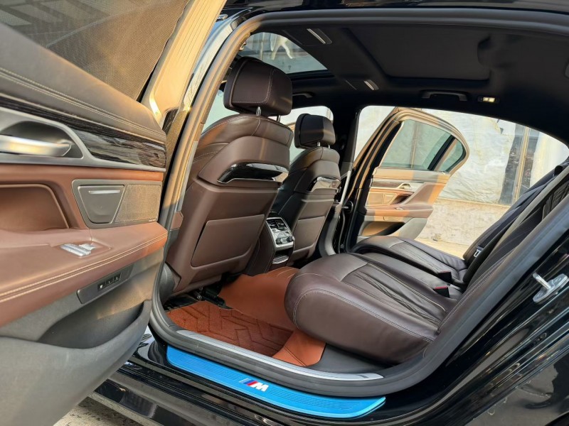 徐州20年宝马7系8