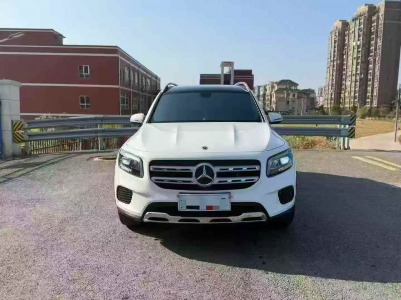 新余23年奔驰GLB1