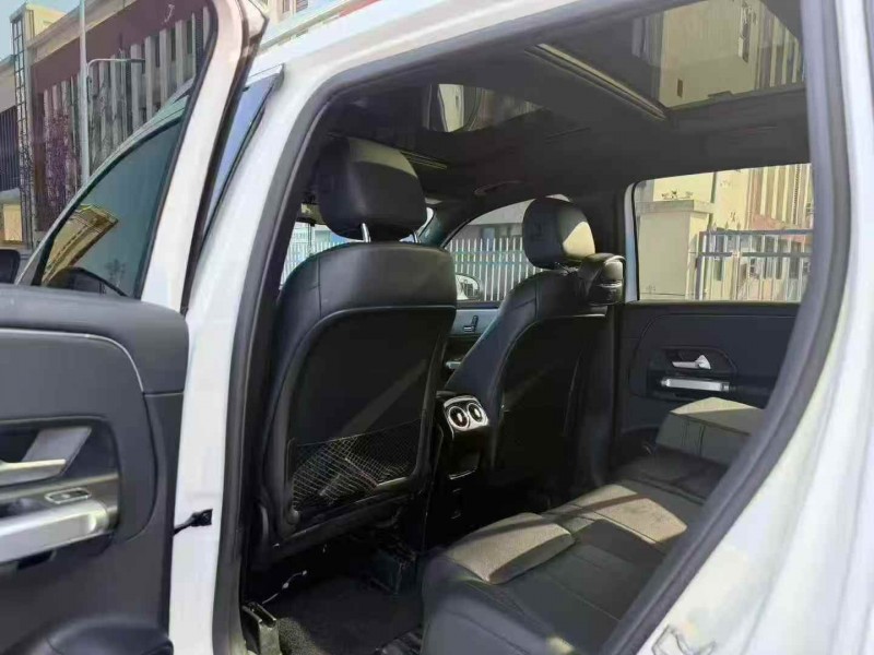 新余23年奔驰GLB7