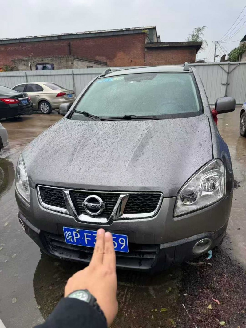 邢台12年日产逍客1