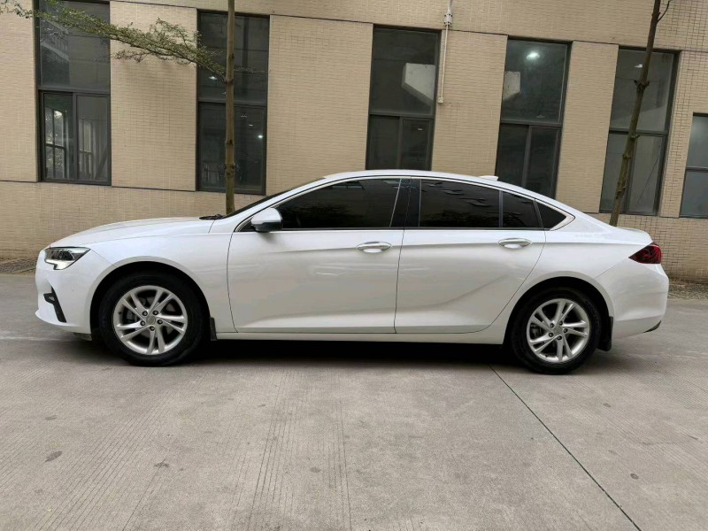 佛山23年别克君威6