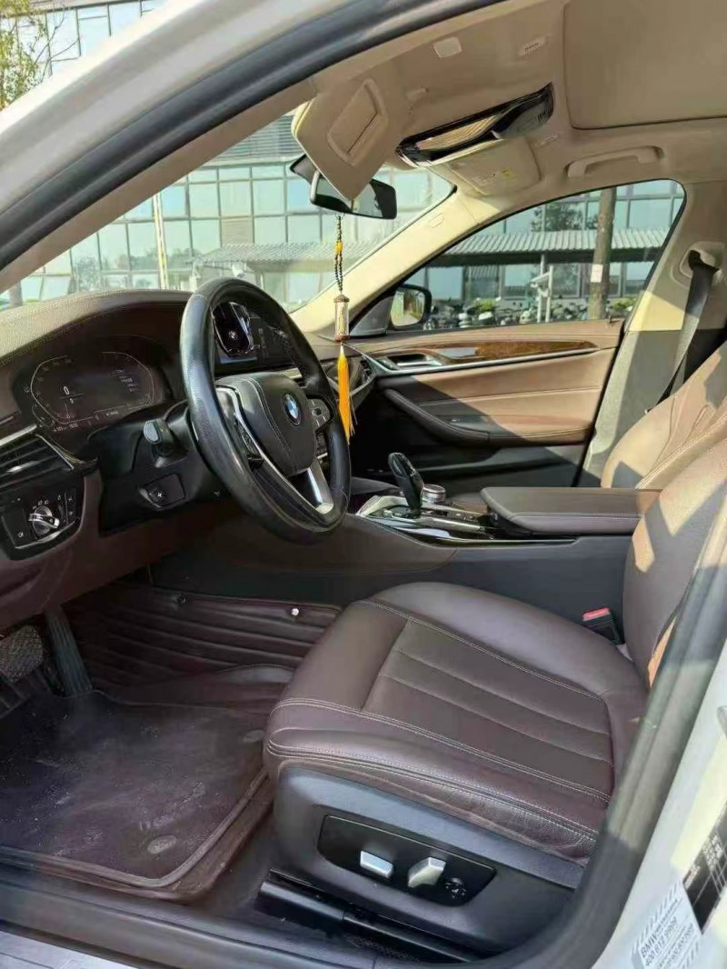 东莞20年宝马5系4