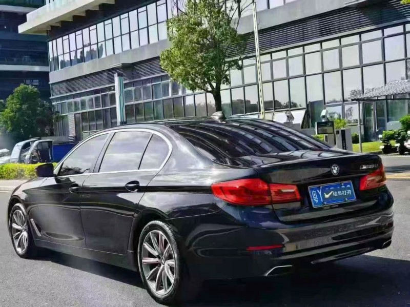 东莞17年宝马5系8