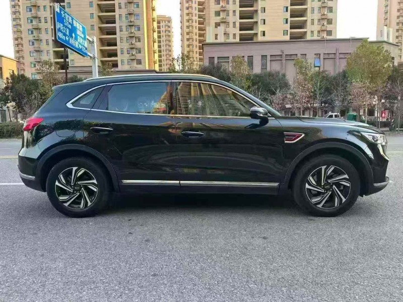 蚌埠21年红旗HS56