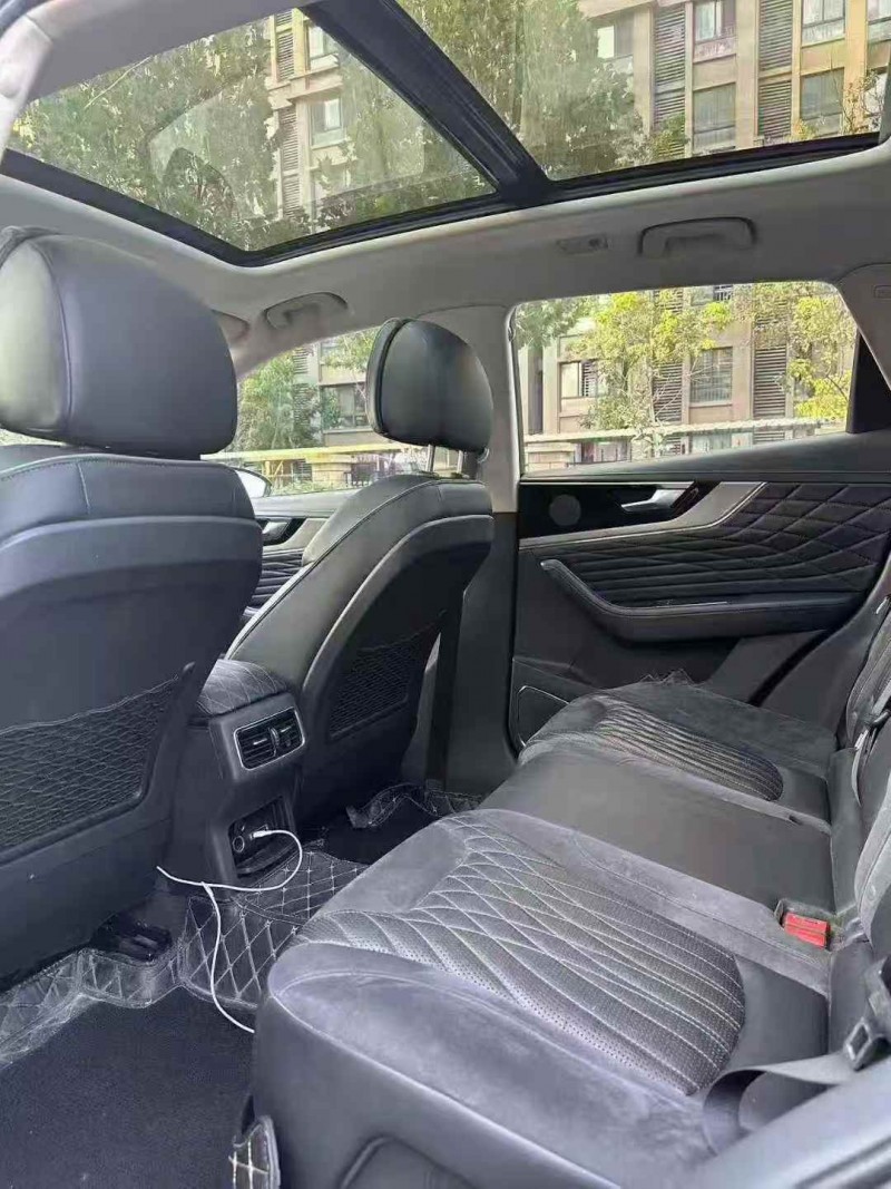 蚌埠21年红旗HS57