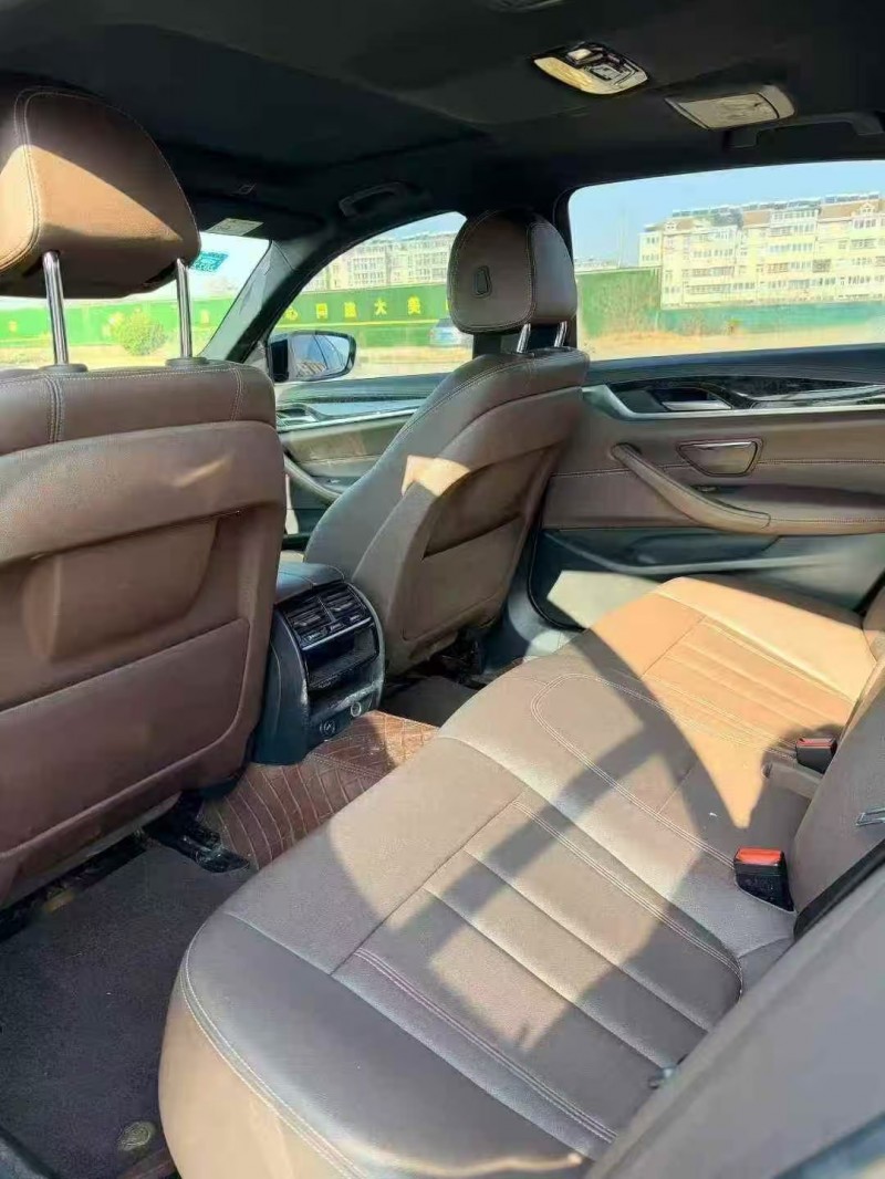 济宁18年宝马5系4