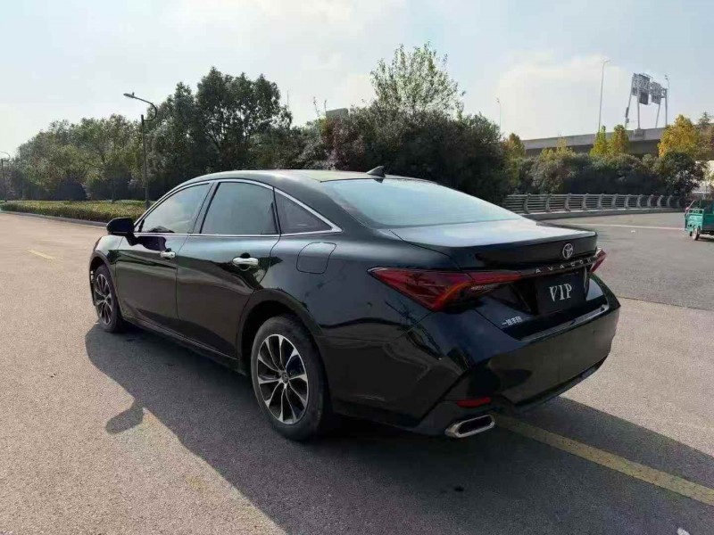 连云港22年丰田亚洲龙8