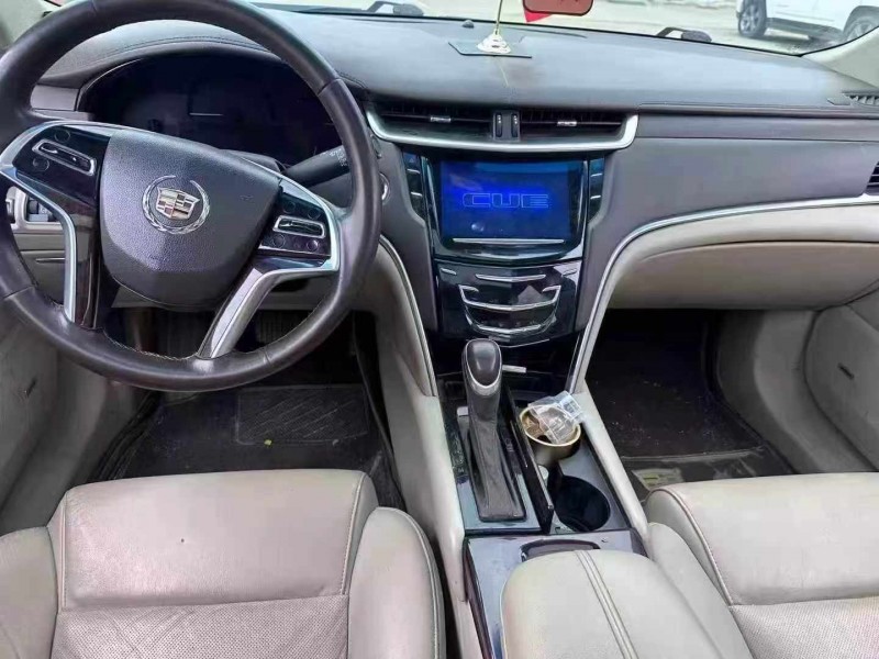 南阳15年凯迪拉克XTS4