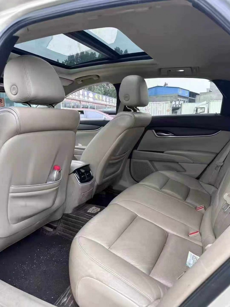 南阳15年凯迪拉克XTS5